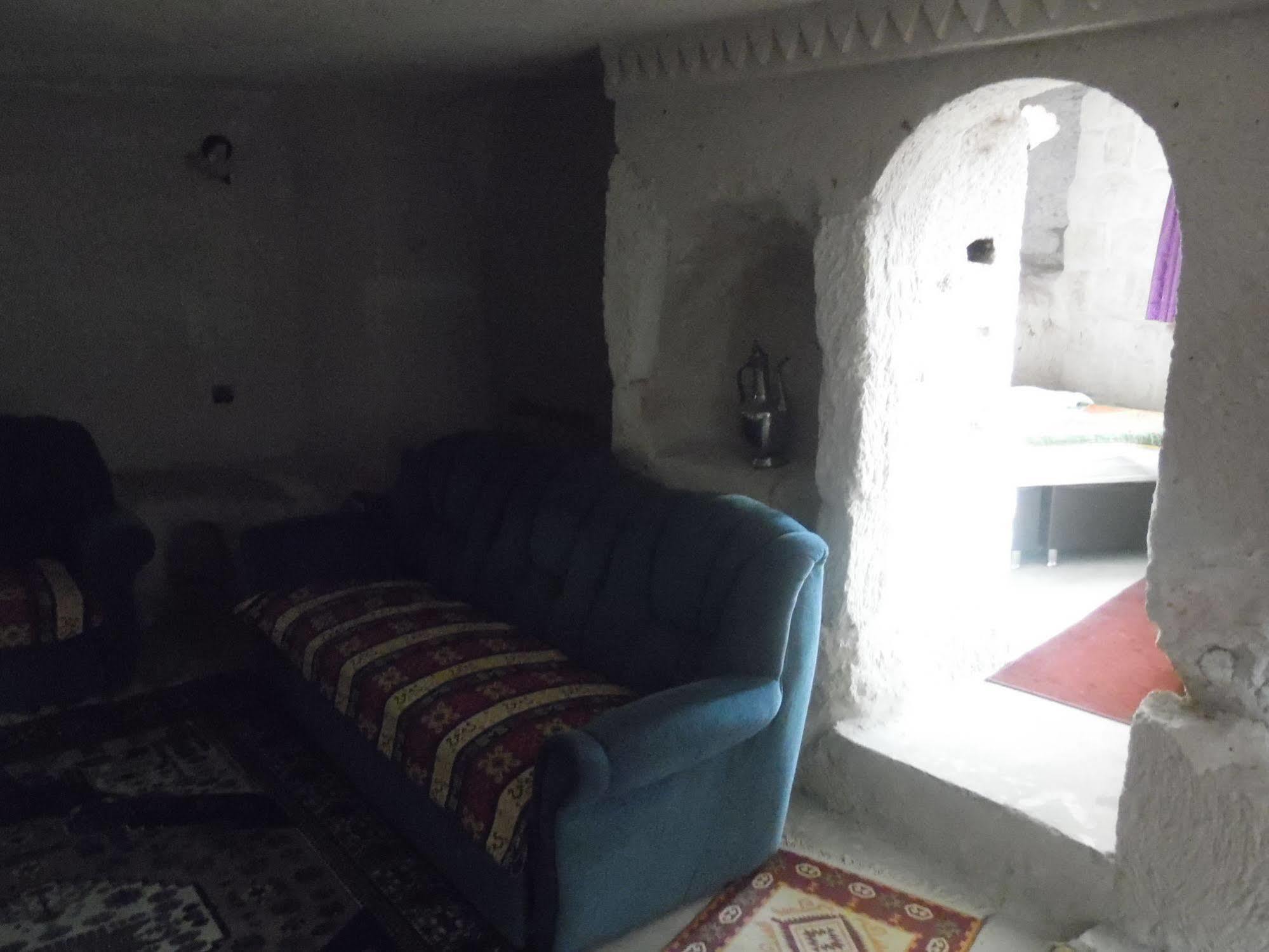 Castle Cave Гьореме